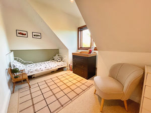 Photo 6- click for photo gallery